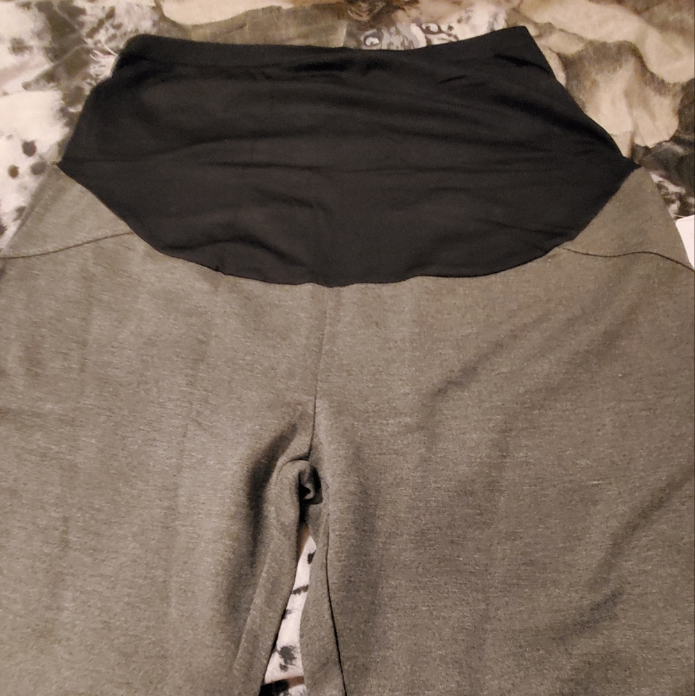 Maternity leggings